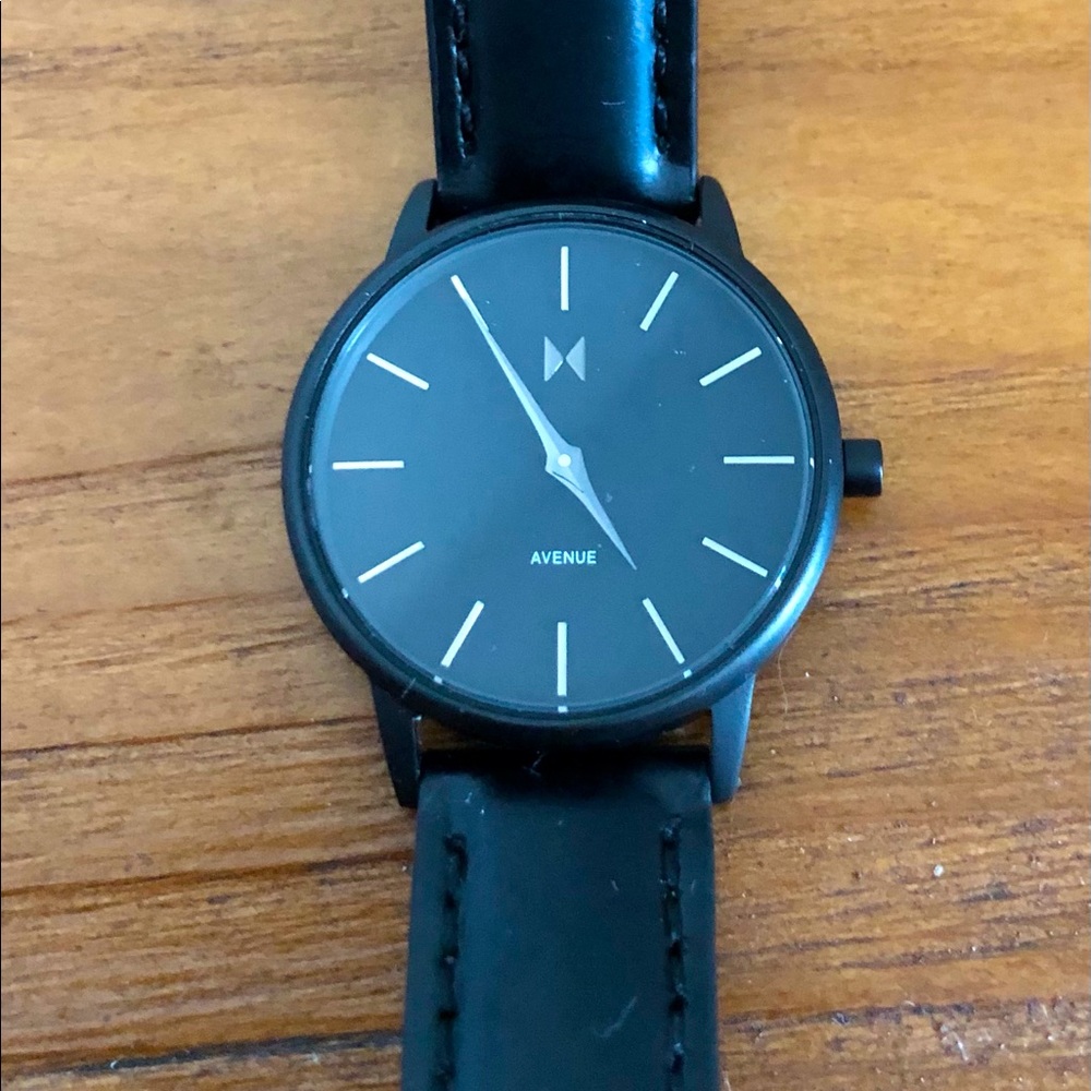 MVMT Avenue Watch